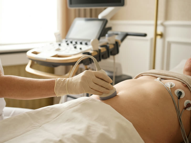 Illustration: Ultrasound & EKG